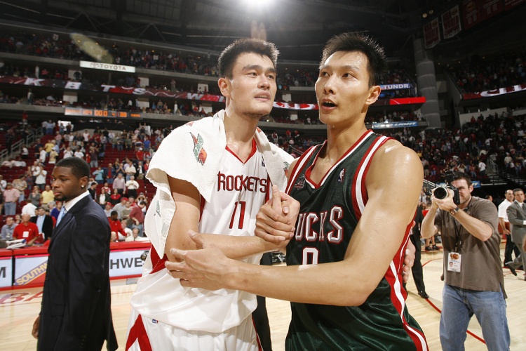 新球体育-王仕鹏:姚明&大郅&阿联进NBA都得练身体 大巴不用 小杨也有计划