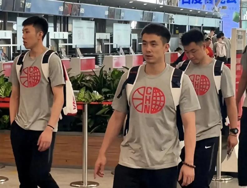 新球体育-男篮备战热身赛，郭士强短训营19选12，徐昕或国家队首发